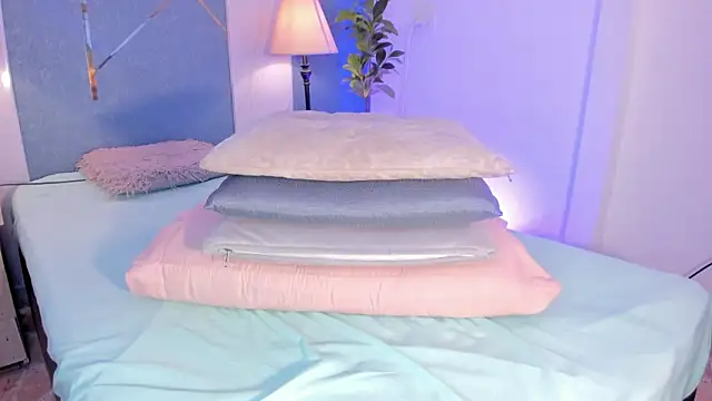 Voluptupus-girl online show from November 30, 2025, 3:51 am