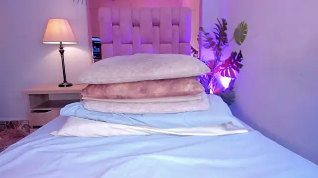 Voluptupus-girl online show from March 18, 2025, 12:08 am