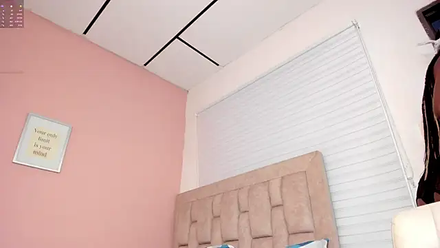 Snapshot of scarlet_darling26 chatting on January 23, 2025, 9:50 pm scarlet darling26 online show from January 23, 2025, 9:50 pm