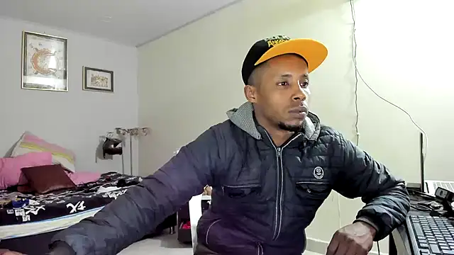 Snapshot of AlejoKhalifa_ chatting on March 8, 2025, 3:02 pm AlejoKhalifa online show from March 8, 2025, 3:02 pm