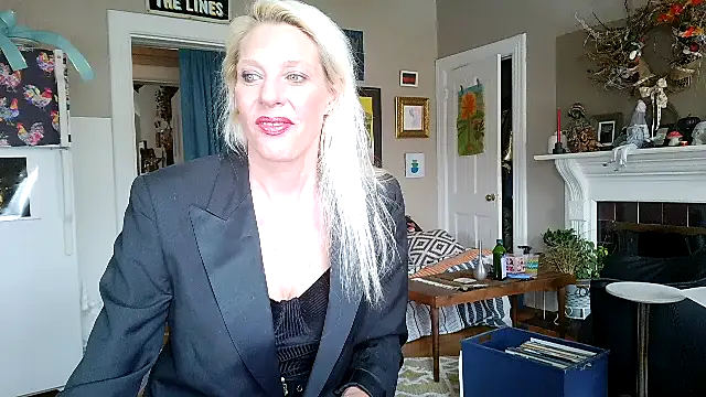 Glamazonx online show from January 13, 2026, 5:06 pm