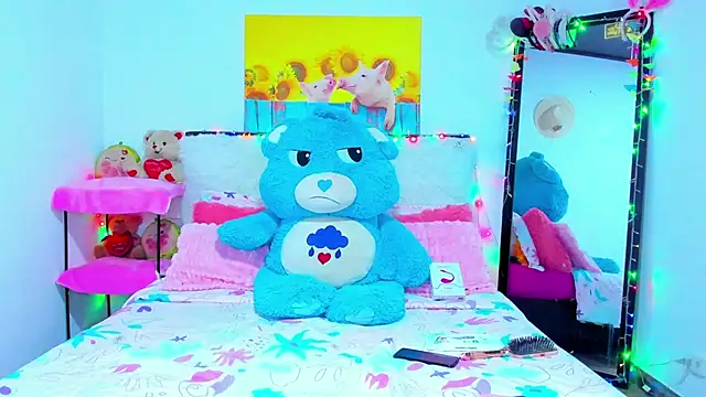 Snapshot of Candy_Candy__ chatting on November 17, 2025, 2:15 am Candy Candy online show from November 17, 2025, 2:15 am