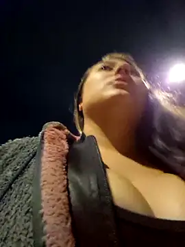 Celeem  online show from October 9, 2025, 4:24 am