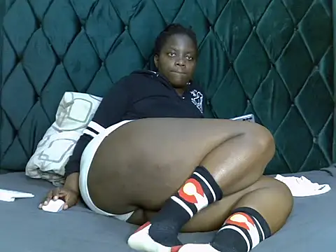 Snapshot of pocupines chatting on October 18, 2025, 5:53 am pocupines online show from October 18, 2025, 5:53 am