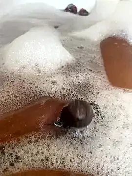 Snapshot of Nash694u chatting on April 8, 2026, 12:28 pm Nash694u online show from April 8, 2026, 12:28 pm