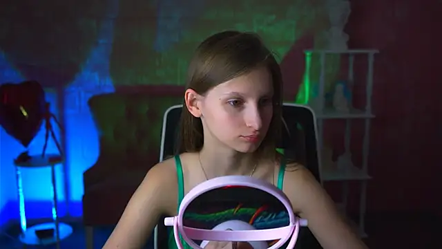 EllaHorton online show from March 1, 2025, 9:07 am