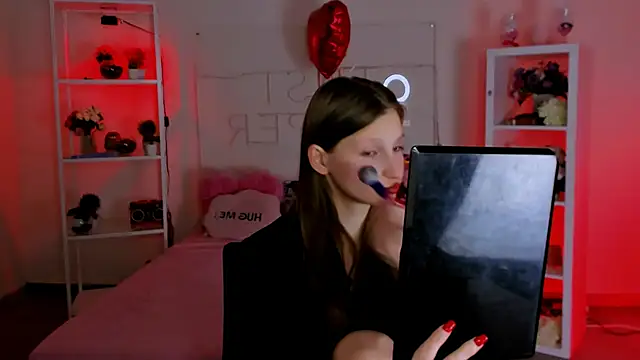 EllaHorton online show from February 27, 2025, 3:59 pm