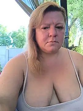 jusichka online show from July 17, 2026, 5:37 am