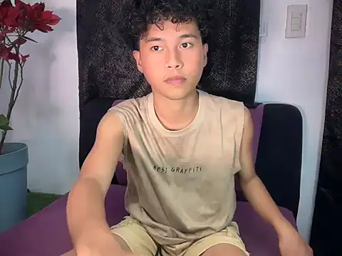 Asiantwink21 online show from January 15, 2026, 3:48 pm