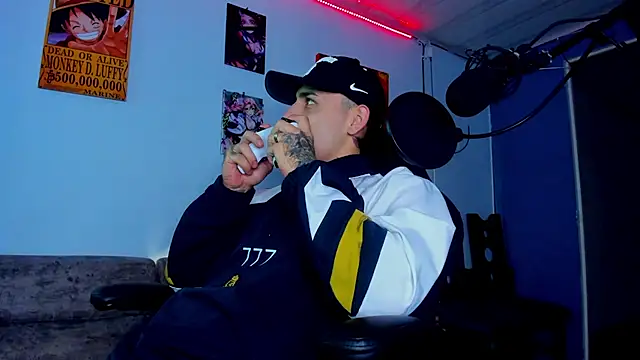 Snapshot of Drako_Lamar chatting on January 8, 2026, 2:50 am Drako Lamar online show from January 8, 2026, 2:50 am