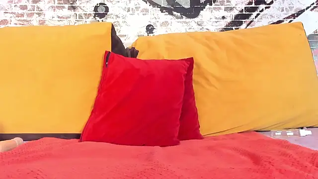 Snapshot of hot_milkbitch chatting on November 19, 2025, 4:45 am hot milkbitch online show from November 19, 2025, 4:45 am