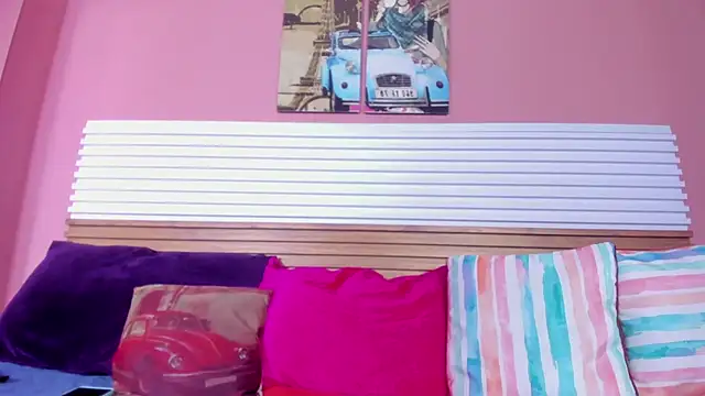 Snapshot of hot_milkbitch chatting on November 6, 2025, 1:31 am hot milkbitch online show from November 6, 2025, 1:31 am