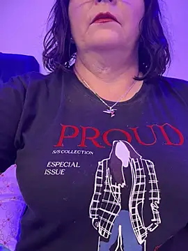 Snapshot of PaulinaSanders_X chatting on February 20, 2025, 6:35 pm PaulinaSanders X online show from February 20, 2025, 6:35 pm