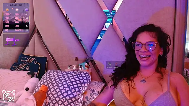 Snapshot of paula_daniela1 chatting on July 16, 2026, 9:45 pm paula daniela1 online show from July 16, 2026, 9:45 pm