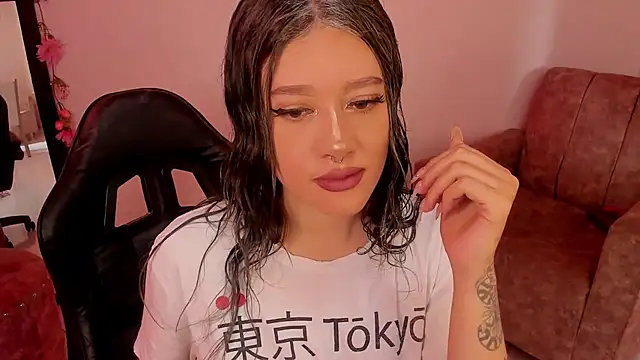 kat apple online show from April 22, 2026, 5:53 pm