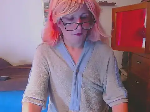 LorenJade online show from February 8, 2026, 9:29 am