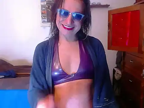 LorenJade online show from January 18, 2026, 11:19 pm