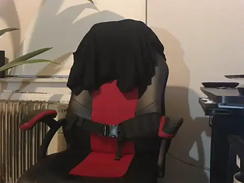 samson2012 online show from November 13, 2025, 8:02 pm