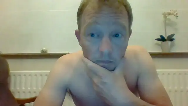 Snapshot of bertolini chatting on June 17, 2026, 9:03 pm bertolini online show from June 17, 2026, 9:03 pm