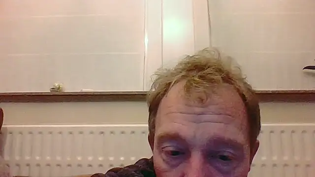 Snapshot of bertolini chatting on November 7, 2025, 10:13 pm bertolini online show from November 7, 2025, 10:13 pm