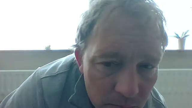 bertolini online show from April 28, 2026, 1:04 pm