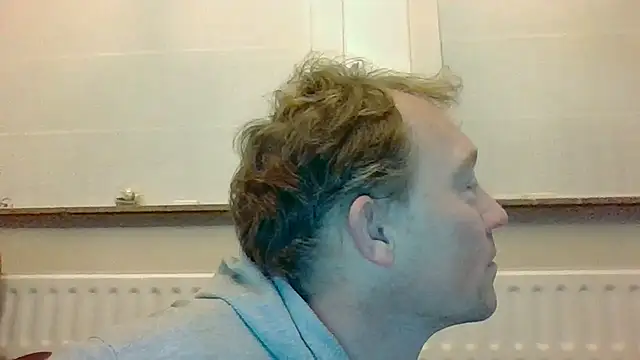 Snapshot of bertolini chatting on December 15, 2025, 8:47 pm bertolini online show from December 15, 2025, 8:47 pm