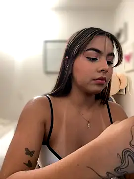 Zarah Blare online show from September 30, 2025, 1:11 am