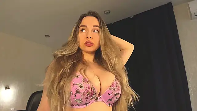 Snapshot of hotexclusive_ chatting on February 28, 2025, 4:10 am hotexclusive online show from February 28, 2025, 4:10 am