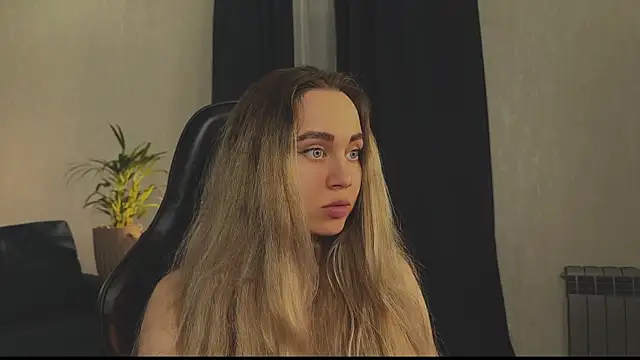 Snapshot of hotexclusive_ chatting on March 22, 2025, 11:20 pm hotexclusive online show from March 22, 2025, 11:20 pm