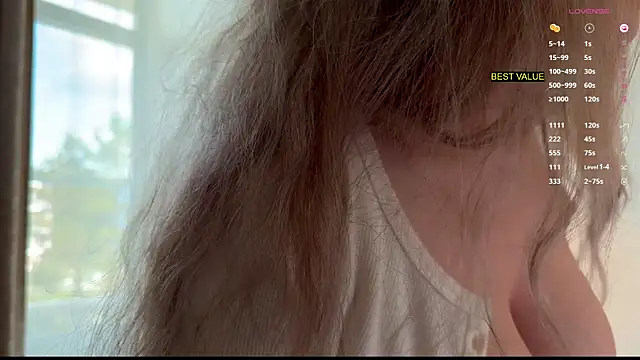 Snapshot of hotexclusive_ chatting on October 3, 2025, 7:54 am hotexclusive online show from October 3, 2025, 7:54 am