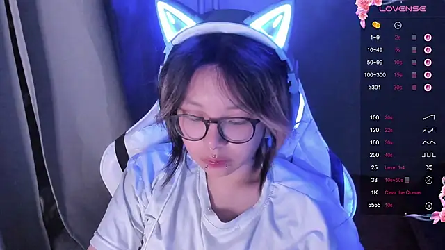 Snapshot of maydaykimmy chatting on October 1, 2025, 10:35 pm maydaykimmy online show from October 1, 2025, 10:35 pm