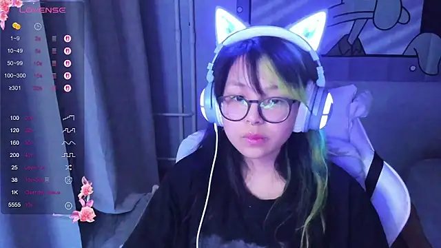 Snapshot of maydaykimmy chatting on March 4, 2025, 1:12 am maydaykimmy online show from March 4, 2025, 1:12 am