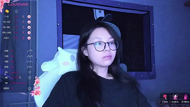 Snapshot of maydaykimmy chatting on December 20, 2024, 9:06 pm maydaykimmy online show from December 20, 2024, 9:06 pm