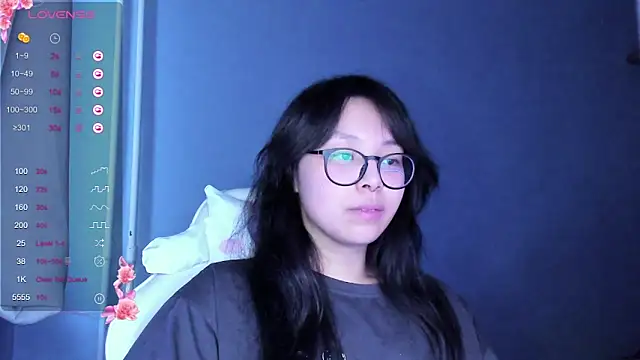 Snapshot of maydaykimmy chatting on December 18, 2024, 5:48 am maydaykimmy online show from December 18, 2024, 5:48 am