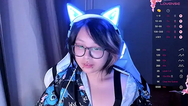 Snapshot of maydaykimmy chatting on October 18, 2025, 9:17 pm maydaykimmy online show from October 18, 2025, 9:17 pm