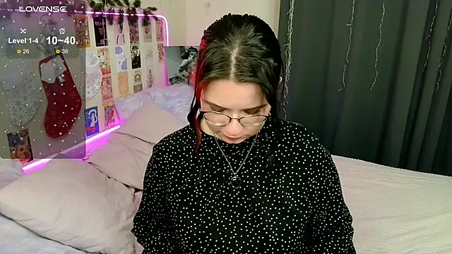 Snapshot of ss-katekisa-ss chatting on February 18, 2025, 4:03 pm ss-katekisa-ss online show from February 18, 2025, 4:03 pm