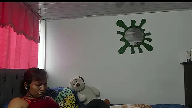 Laflaka22 online show from November 19, 2025, 7:58 pm