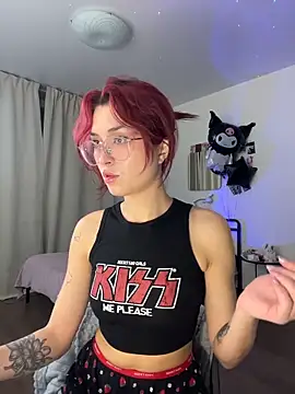 Snapshot of Evangeline_Lawrence_ chatting on November 11, 2025, 4:35 pm Evangeline Lawrence online show from November 11, 2025, 4:35 pm