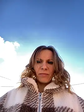 Anita-Smith online show from March 7, 2026, 9:48 am