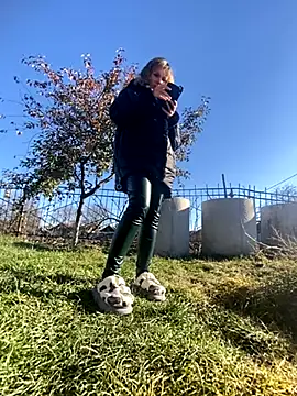 Anita-Smith online show from October 31, 2025, 7:49 am