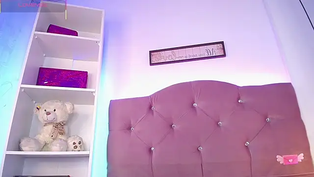 M Janne online show from November 27, 2025, 2:39 pm