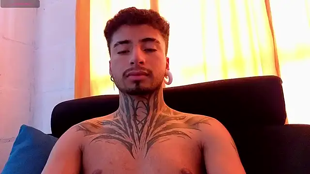 JuanCamiilo 66 online show from May 19, 2026, 6:59 pm