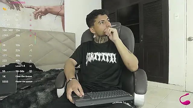Snapshot of JuanCamiilo_66 chatting on July 23, 2026, 1:58 am JuanCamiilo 66 online show from July 23, 2026, 1:58 am
