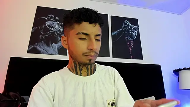 JuanCamiilo 66 online show from October 30, 2025, 2:43 am