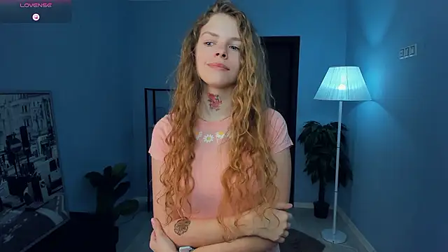 RayaNenlia online show from February 11, 2026, 5:07 am