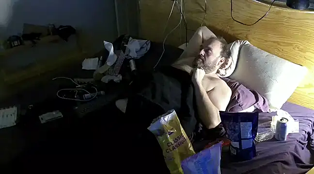 Snapshot of caressonnous chatting on March 4, 2025, 12:29 am caressonnous online show from March 4, 2025, 12:29 am