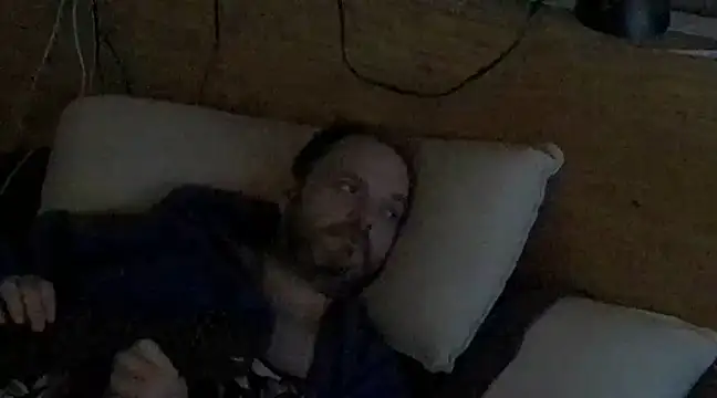 Snapshot of caressonnous chatting on March 5, 2025, 6:34 pm caressonnous online show from March 5, 2025, 6:34 pm