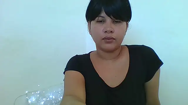 Snapshot of Yara0k chatting on March 15, 2025, 6:21 pm Yara0k online show from March 15, 2025, 6:21 pm