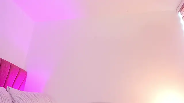 Melody bonnie online show from November 4, 2025, 12:09 pm