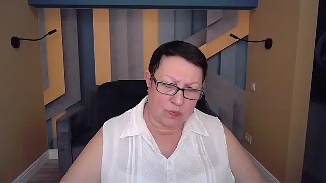 BarbaraTurners online show from December 19, 2025, 7:27 pm